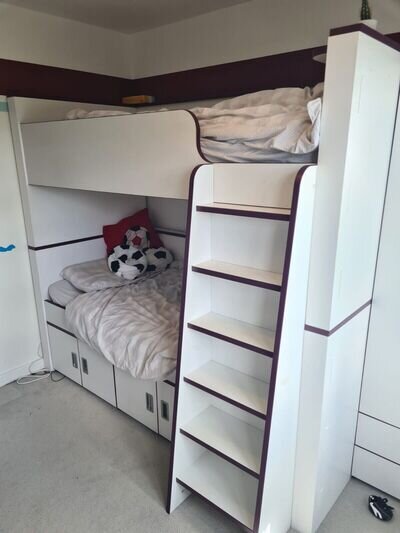 Children's bunk beds with storage