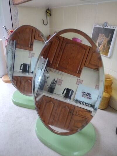 Bedroom dressing table mirrors